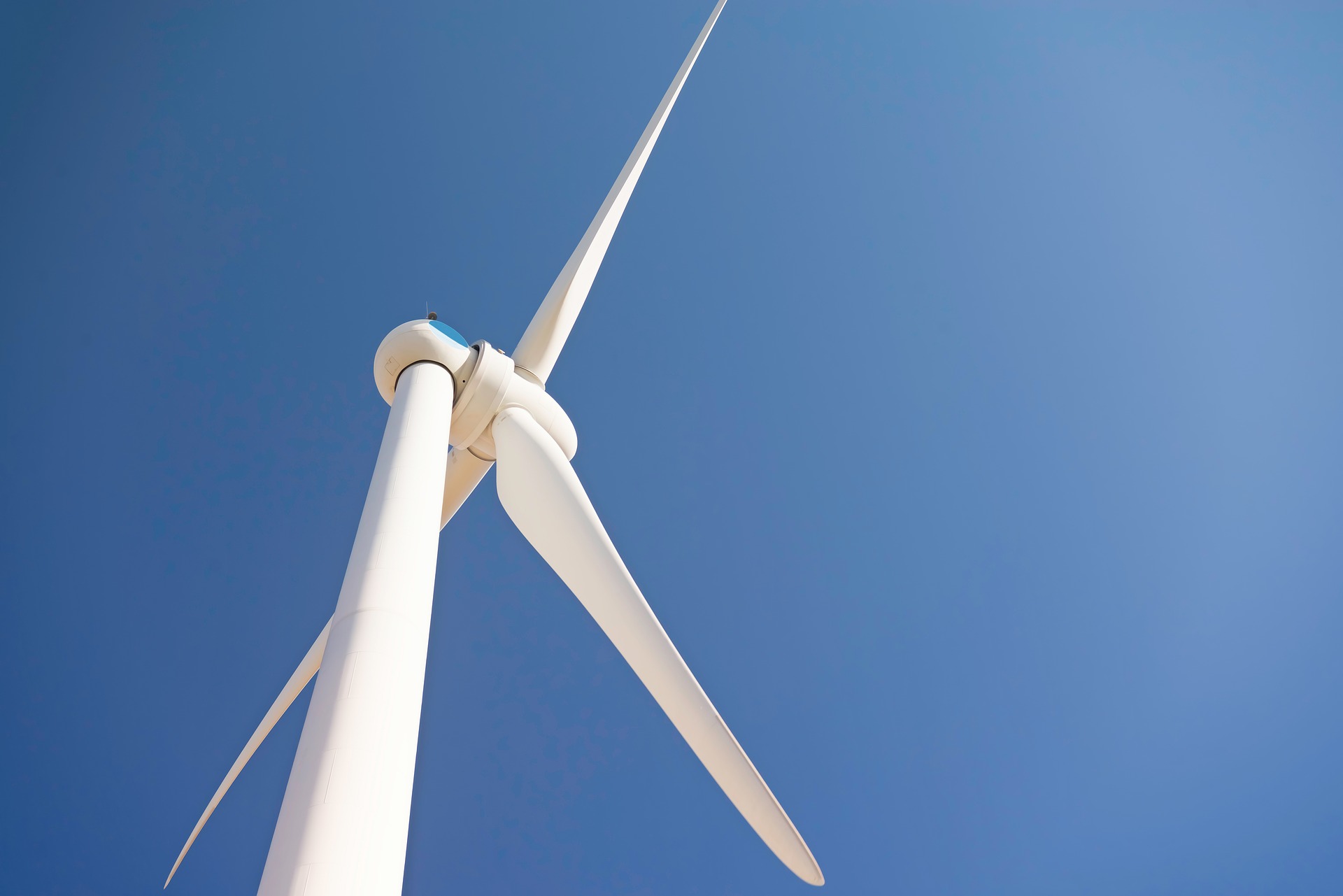 Komisja Wspólna Rządu i Samorządu pozytywnie zaopiniowała projekt nowelizacji ustawy o inwestycjach w zakresie elektrowni wiatrowych